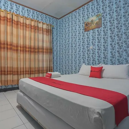 Reddoorz Near Dusun Bambu Lembang Hotel